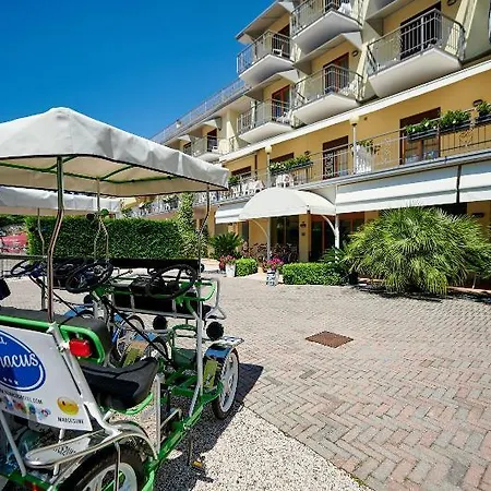 Eco Benacus Otel