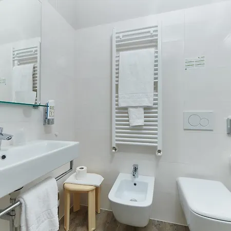 Eco Benacus Otel