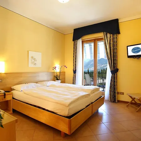 Eco Benacus Otel 3*